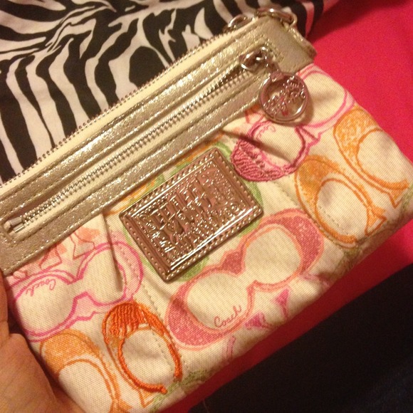 Coach Clutches & Wallets - Coach wristlet
