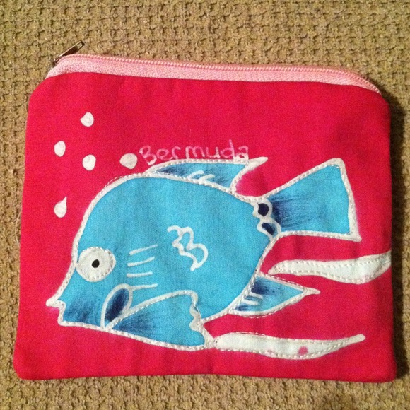 🐚NWOT--Change Purse🐚