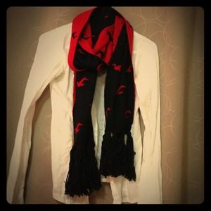 SALE!!!!!Hollister navy blue/red winter scarf