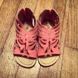 Toddler eyelet sandals