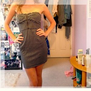 Beautiful Strapless Dress!