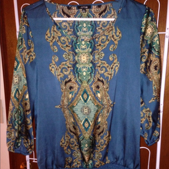 Satiny teal blouse with design and elastic waist