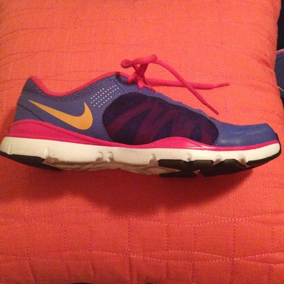 Nike training SOLD - Picture 2 of 4
