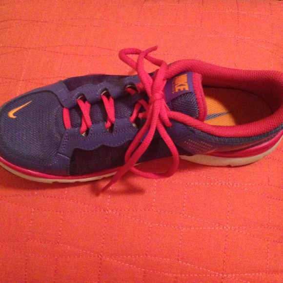 Nike training SOLD - Picture 3 of 4