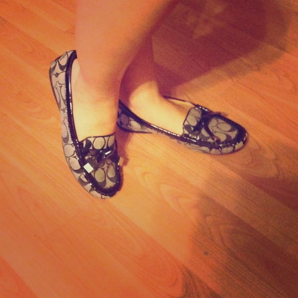 💯authentic new COACH shoes👠👠👠