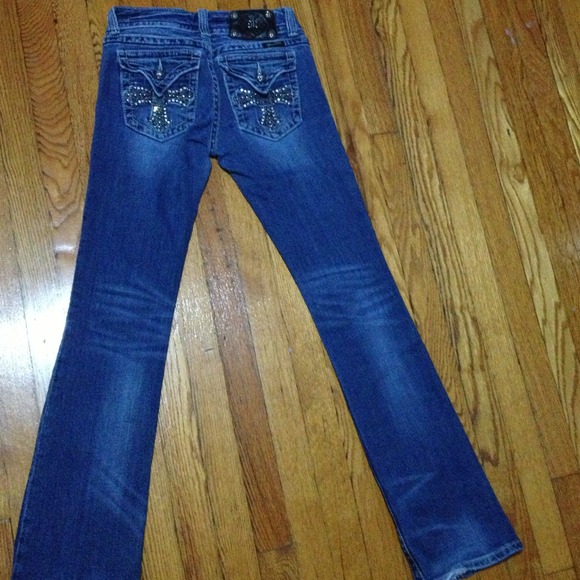 Miss Me Boot Cut 26"x32"inseam - Picture 4 of 4