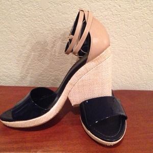 Just reduced🎀 💯 Authentic New Kate Spade shoes