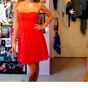 Adorable strapless red dress!