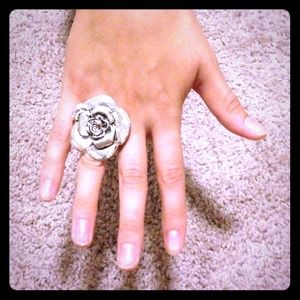 Flower ring