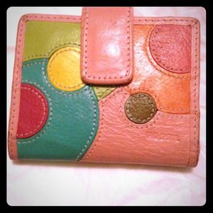 Fossil wallet. 💕