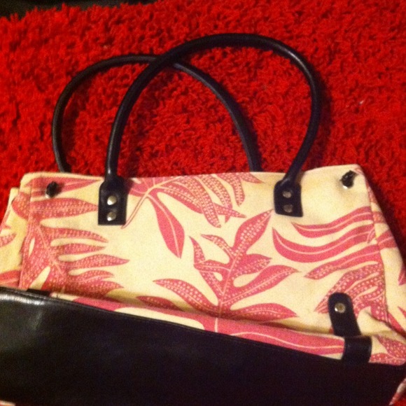 Victoria secret - Picture 1 of 4