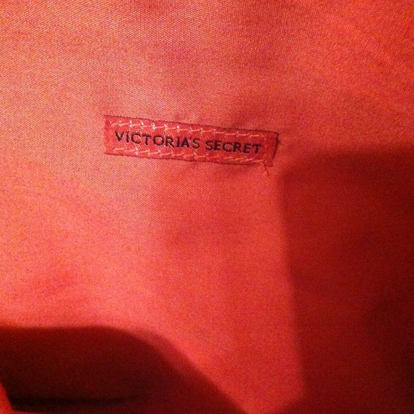 Victoria secret - Picture 2 of 4