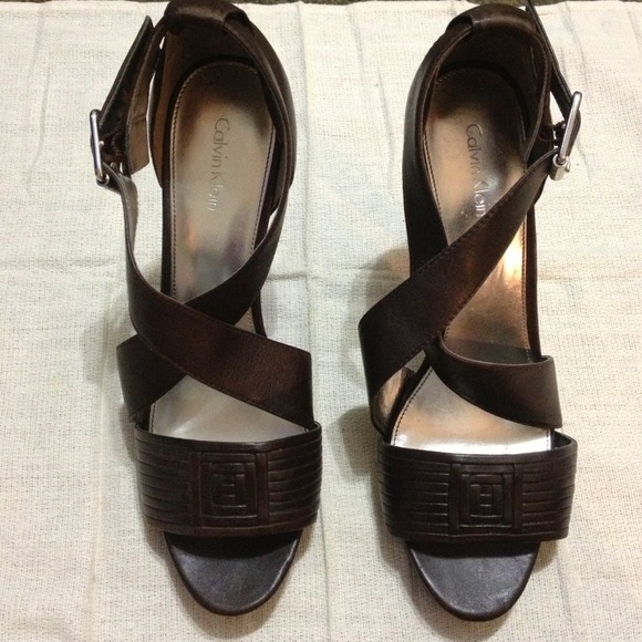 Calvin Klein leather brown Heels