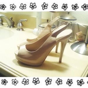 Forever 21 Nude Peep Toe Heels