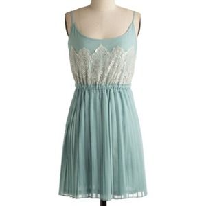 beautiful never-been-worn Frost and Foremost dress