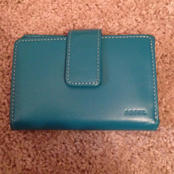 Turquoise leather fossil wallet