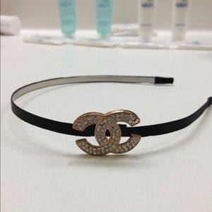Chanel headband