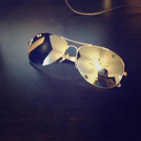 Ray ban aviator style sunglasses MAKE AN OFFER