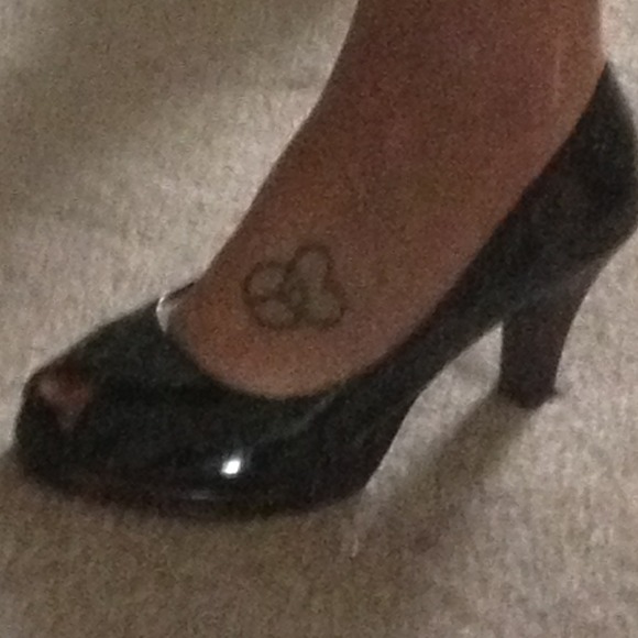 Black patent leather peep toe pumps🎀REDUCED🎀 - Picture 2 of 4