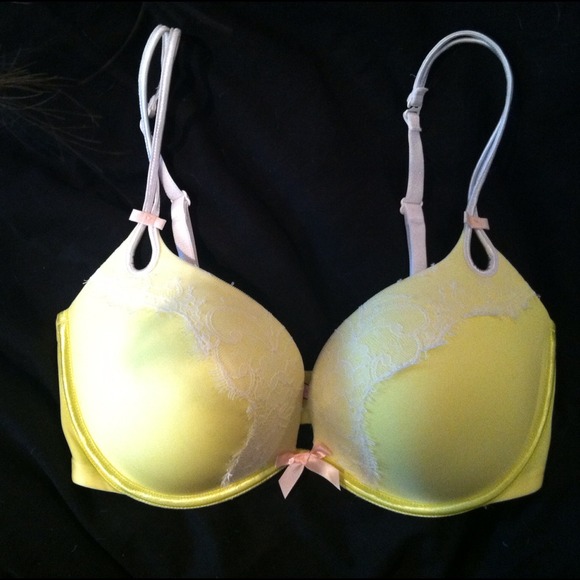Yellow/green semi push up bra by Victorias Secret - Picture 2 of 4