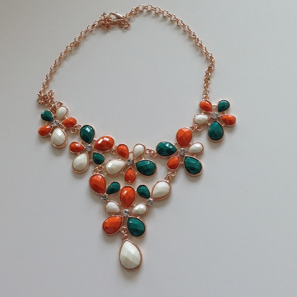 Jewelry - Green, orange, white, flower drop necklace