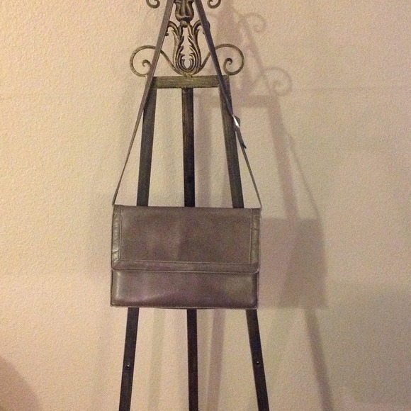 Handbags - Vintage Leather Crossbody bag/clutch