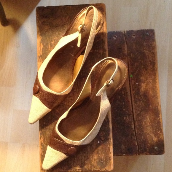 LifeStride sling back pumps.