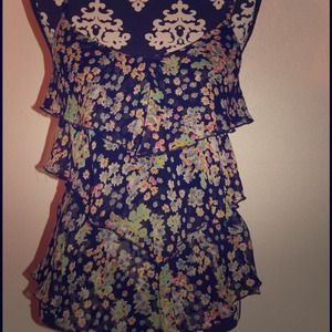 ✌️Floral layered tank top!