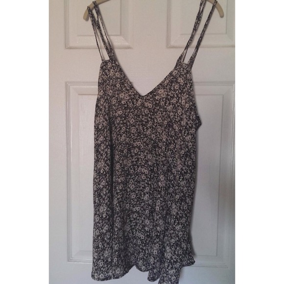 🔴SOLD🔴 Brandy Melville Selda Dress - Picture 2 of 3