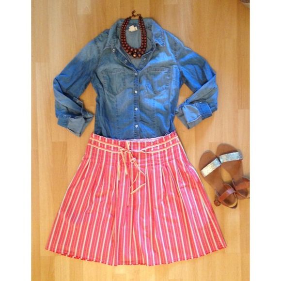 Old Navy Dresses & Skirts - 🚫Sold🚫Old Navy a-line skirt sz 4. Red stripes.