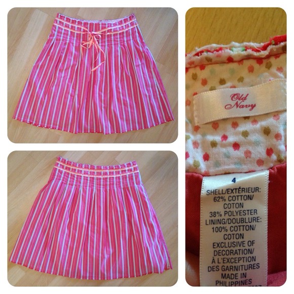 🚫Sold🚫Old Navy a-line skirt sz 4. Red stripes. - Picture 2 of 4