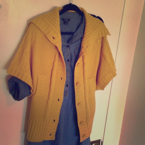 Mustard yellow sweater