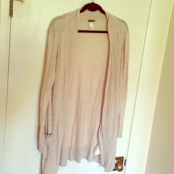 SOLD in bundle Oatmeal cardigan