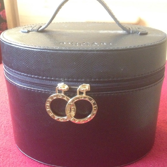 authentic bulgari make up kit