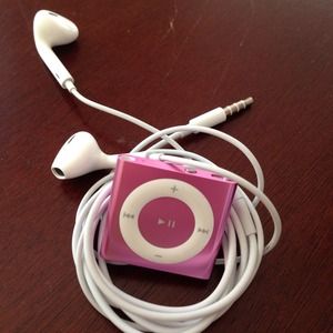 SOLD!!!!! iPod shuffle and earbuds