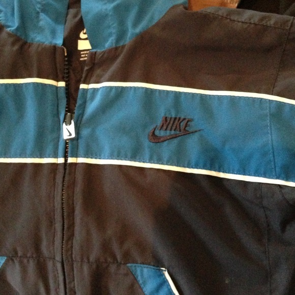 NIKE Jacket - Picture 3 of 4