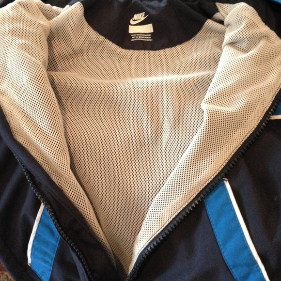 NIKE Jacket - Picture 4 of 4