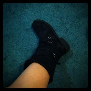 Black roxy zip up boots