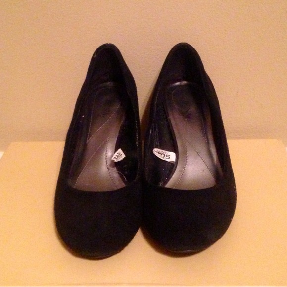 Merona Black Wedge Heel