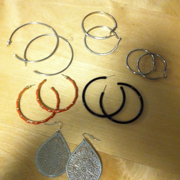 Earrings set