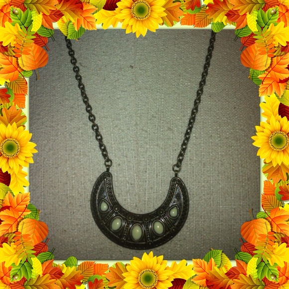 12' Vintage Look necklace