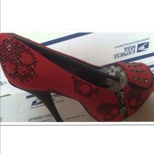 ❌Sold @tae804❌Iron fist heels+ spike heels