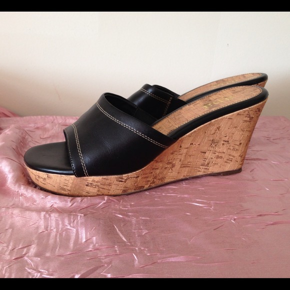 SOLD - Picture 2 of 4