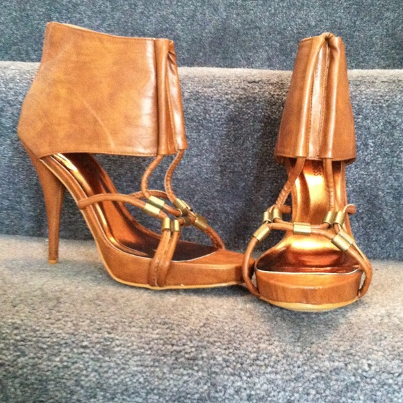 🚫on hold🚫 🐾Final Reduction♠Pink Duchess heels!