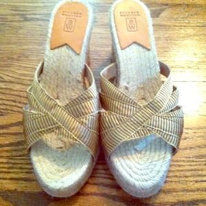 Stubbs and Wootton wedges