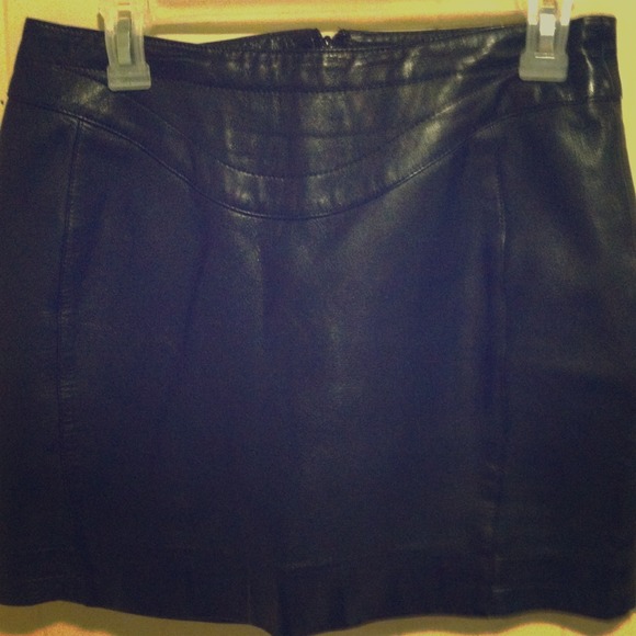 Anne Klein black leather skirt