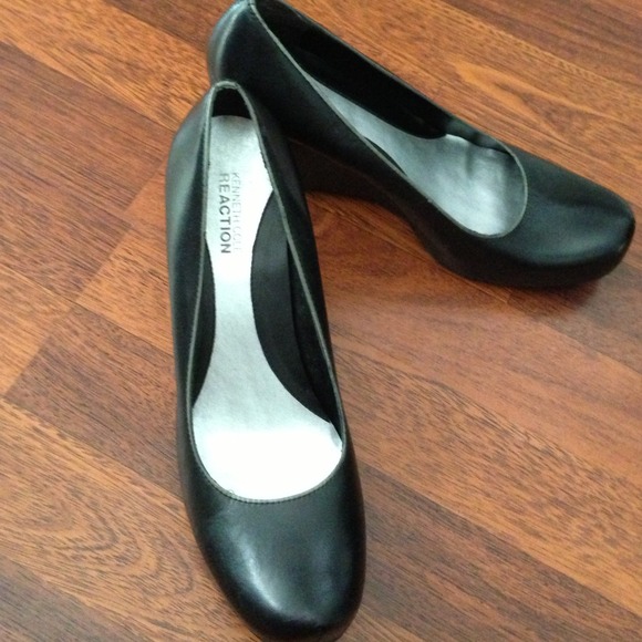 💝Kenneth Cole Reaction💝 - Picture 2 of 4