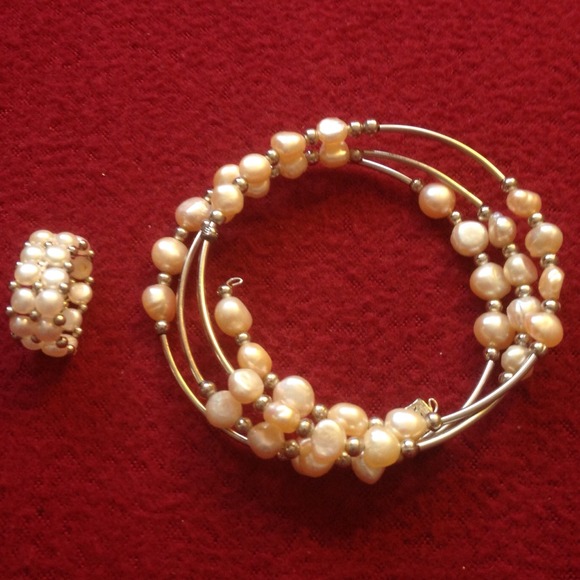 natural freshwater pearls