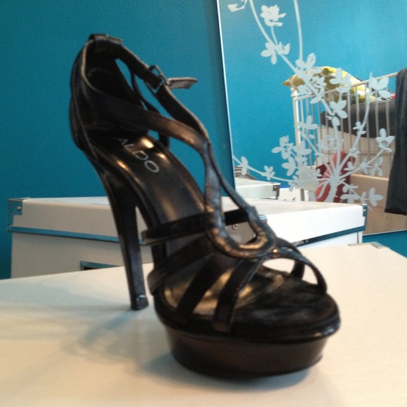 Sexy Black 4" aldo heels - Picture 2 of 3