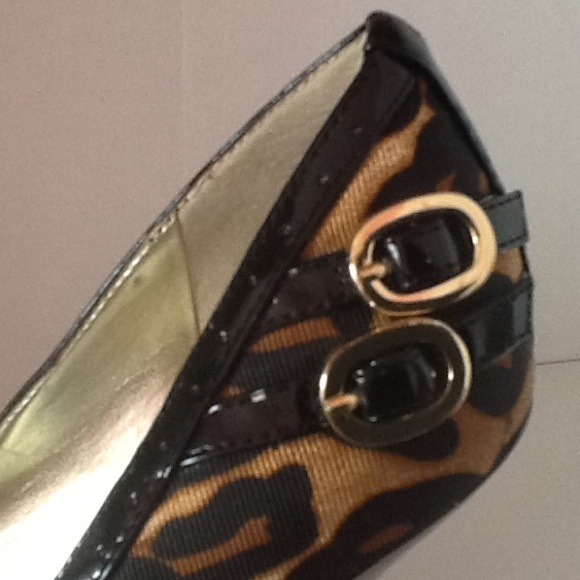 Guess leopard pumps SOLD - Picture 3 of 3